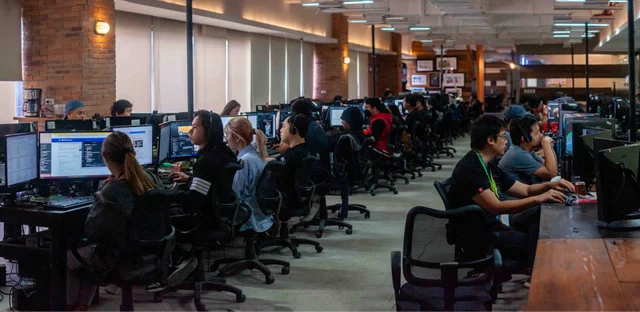 Dedicated staffing hero image